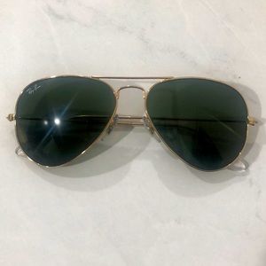 Ray ban classic aviator sunglasses - green classic lenses with gold frame